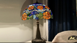 Grande lampe de salon Tiffany : La cité perdue - 56 cm de longueur